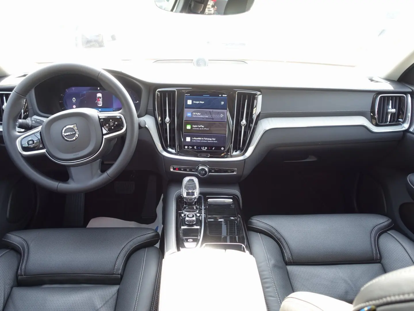 S60 Recharge Ultimate T8 AWD 360  B&W Massage