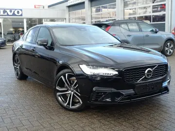 S90 Recharge Ultimate T8 AWD Massage B&W 360