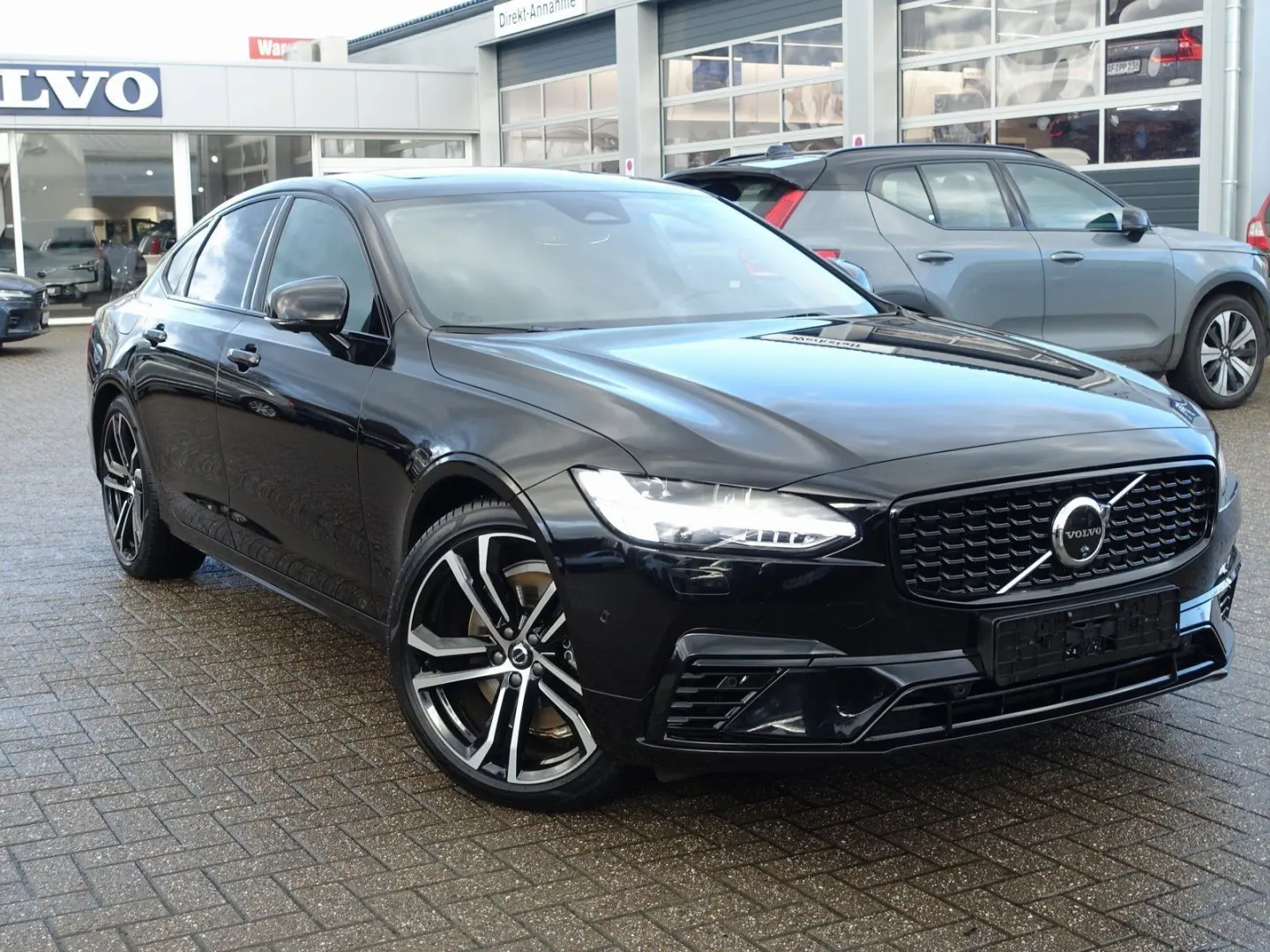 S90 Recharge Ultimate T8 AWD Massage B&W 360