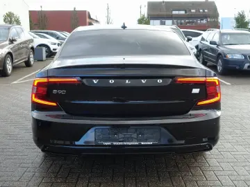 S90 Recharge Ultimate T8 AWD Massage B&W 360