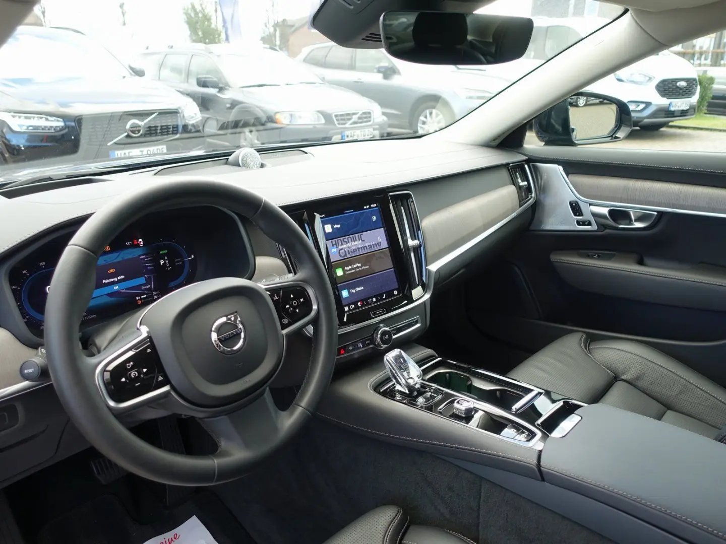 S90 Recharge Ultimate T8 AWD Massage B&W 360