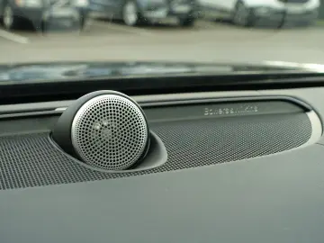 S90 Recharge Ultimate T8 AWD Massage B&W 360