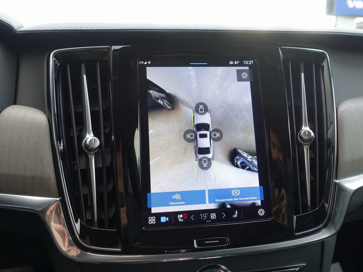 S90 Recharge Ultimate T8 AWD Massage B&W 360