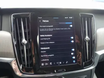 S90 Recharge Ultimate T8 AWD Massage B&W 360