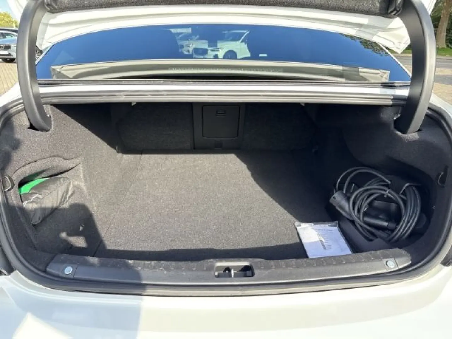 S90 Plus Dark T8 20''LM Luftf. Pano 360kam Harma