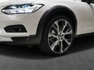V90 Cross Country B4 D AWD Ultimate