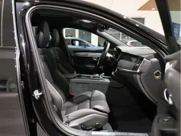 V90 CC B4 Ultimate AWD HUD PANO UPE 82.610 00