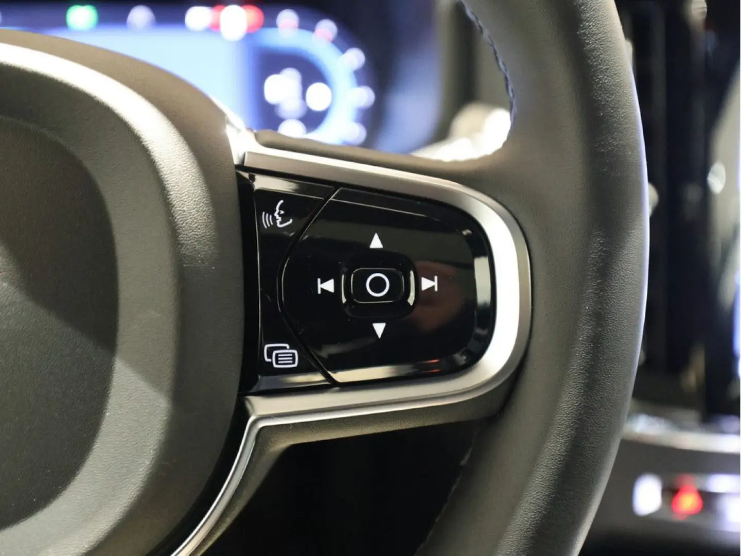 V90 CC B4 Ultimate AWD HUD PANO UPE 82.610 00