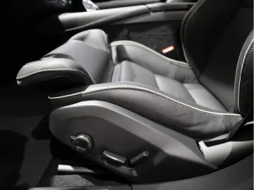 V90 CC B4 Ultimate AWD HUD PANO UPE 82.610 00