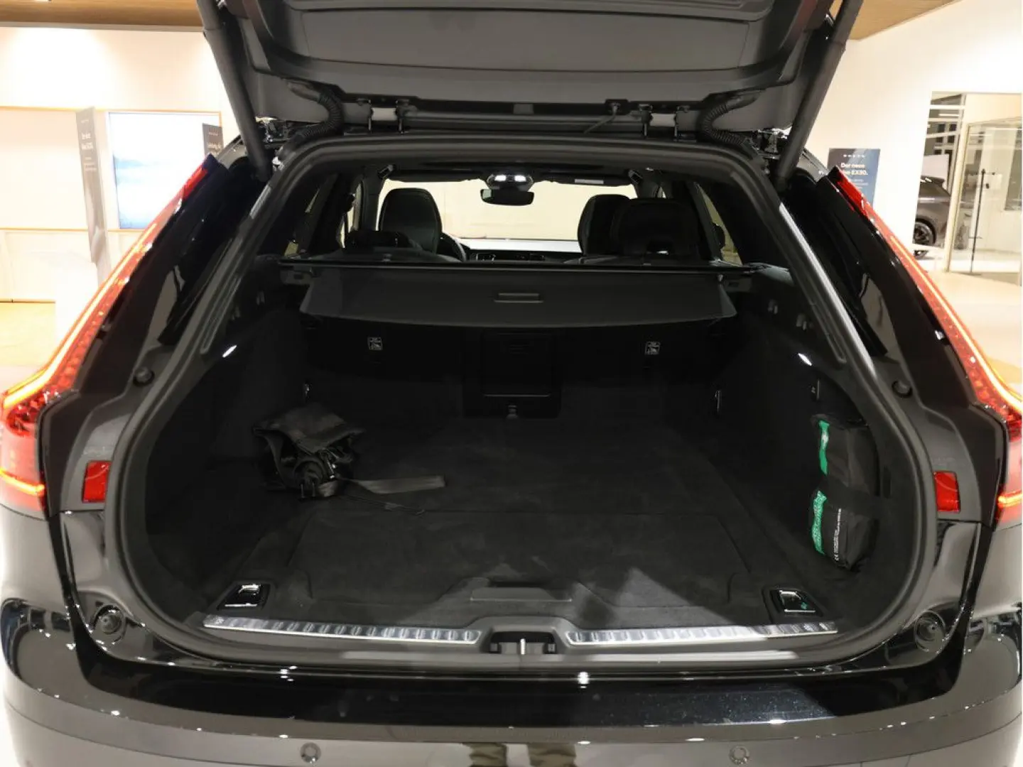 V90 CC B4 Ultimate AWD HUD PANO UPE 82.610 00