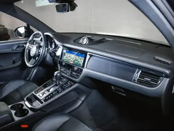 Macan GTS Sport Chrono Burmester Standheizung