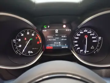 Stelvio 2.9 V6 Bi-turbo Quadrifoglio Pano Navi