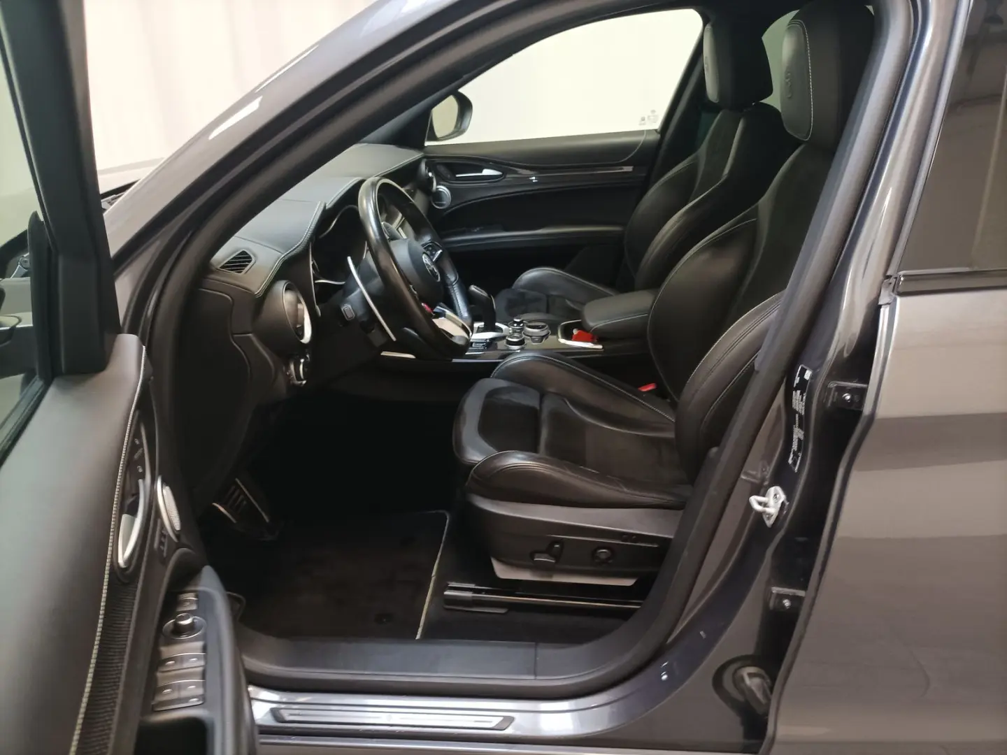 Stelvio 2.9 V6 Bi-turbo Quadrifoglio Pano Navi