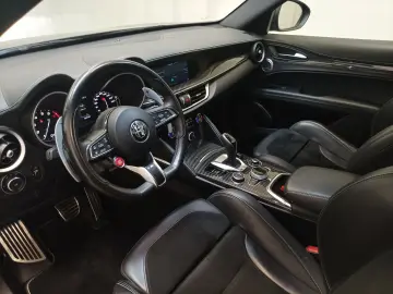 Stelvio 2.9 V6 Bi-turbo Quadrifoglio Pano Navi