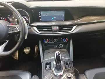 Stelvio 2.9 V6 Bi-turbo Quadrifoglio Pano Navi