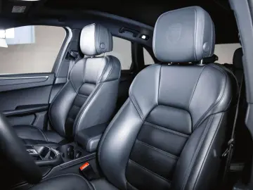 Macan T Panoramadach Luftf. -10 MM Sportsitze