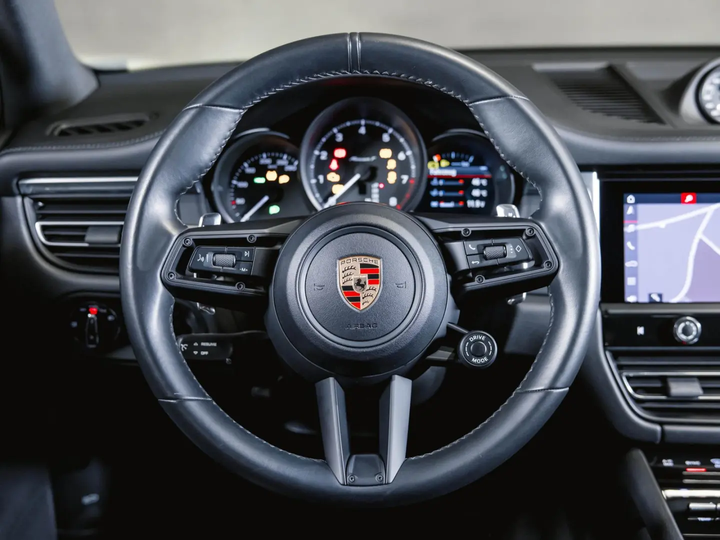 Macan T Panoramadach Luftf. -10 MM Sportsitze