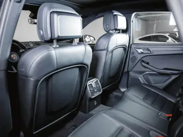 Macan T Panoramadach Luftf. -10 MM Sportsitze