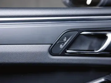 Macan T Panoramadach Luftf. -10 MM Sportsitze