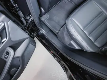 Macan T Panoramadach Luftf. -10 MM Sportsitze