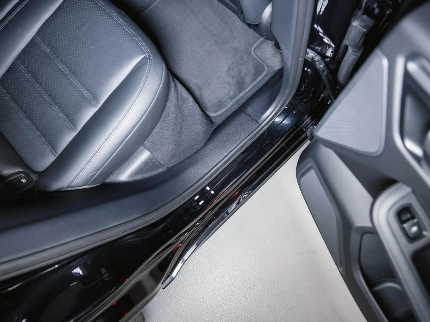 Macan T Panoramadach Luftf. -10 MM Sportsitze