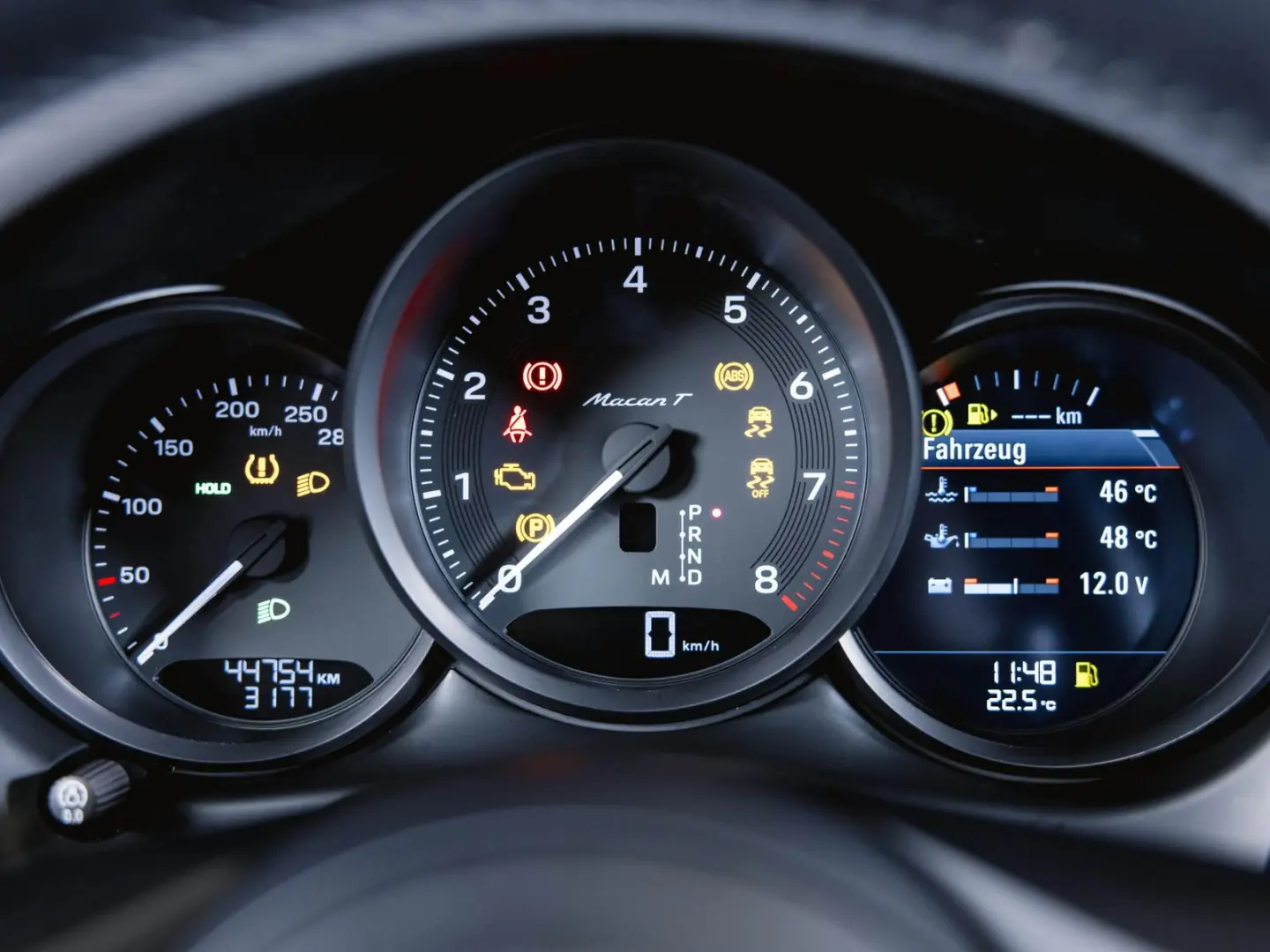 Macan T Panoramadach Luftf. -10 MM Sportsitze