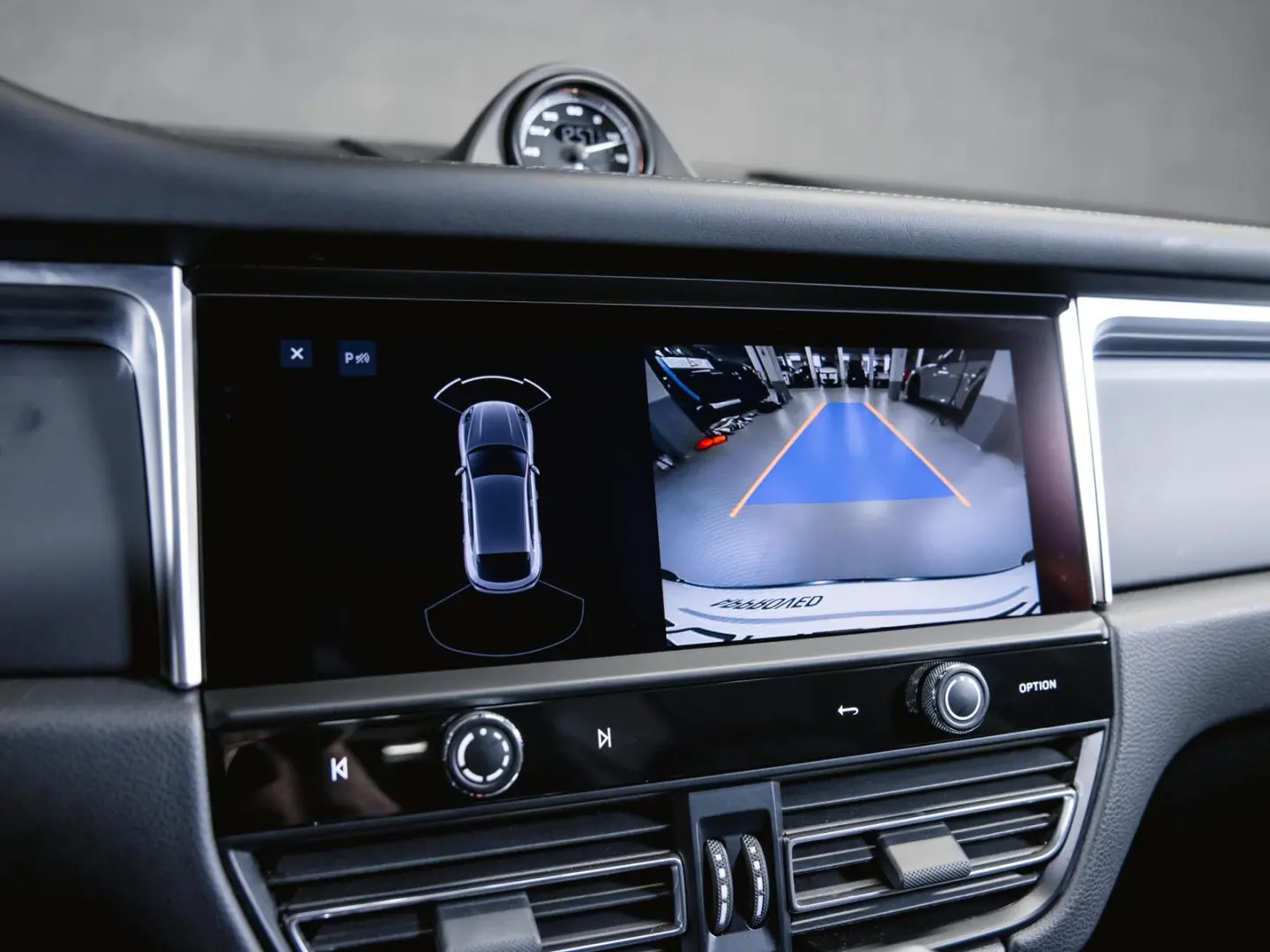 Macan T Panoramadach Luftf. -10 MM Sportsitze