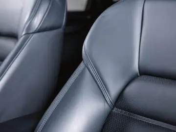 Macan T Panoramadach Luftf. -10 MM Sportsitze