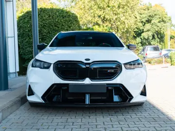 M5 Touring  DRIVING PROF.  PANO  AHK  COMFORT