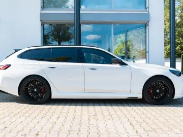 M5 Touring  DRIVING PROF.  PANO  AHK  COMFORT