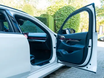 M5 Touring  DRIVING PROF.  PANO  AHK  COMFORT