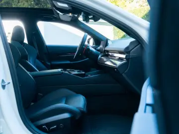 M5 Touring  DRIVING PROF.  PANO  AHK  COMFORT