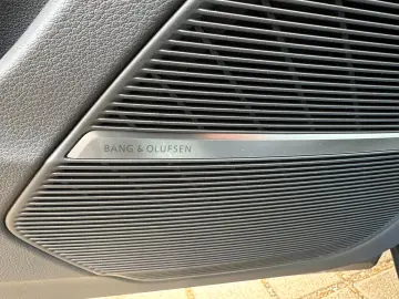 Q8 50 TDI quattro ACC HUD PANO B&O LUFT 23  360.