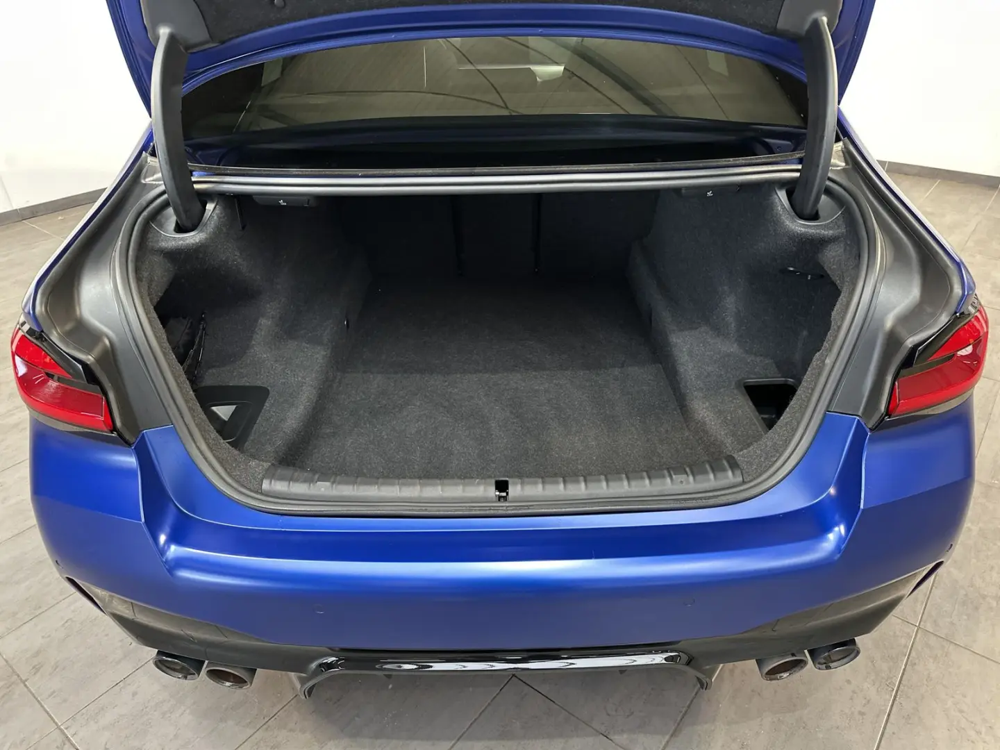 M5 Competition NAV LED KERAMIK KAMERA 20ZO 1HAND