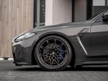 M3 Touring XDrive Competition   Akrapovic   Carb