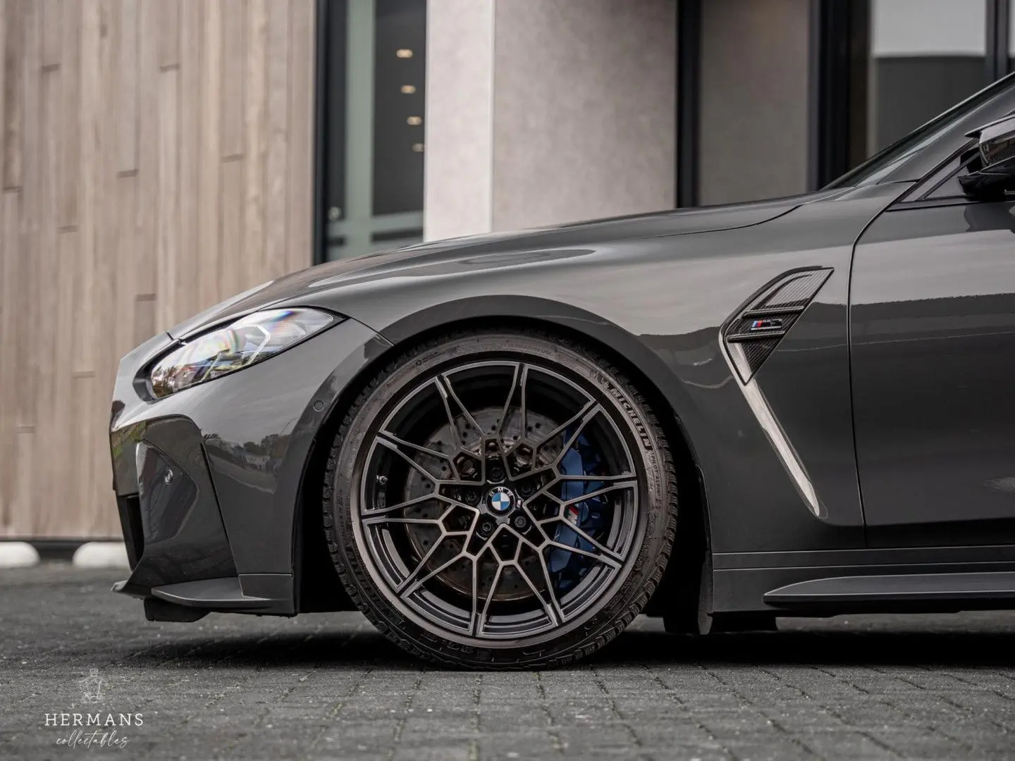 M3 Touring XDrive Competition   Akrapovic   Carb