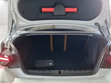 M2 Coupé Harman K LiveCockpitProf Kamera LED