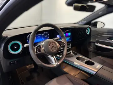 Mercedes-Benz CLA 350 4M EQ  W-PUMPE LED LM-FELGEN