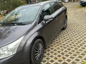 Toyota Avensis 2.0 D-4D Executive