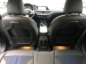 M135 i xDrive Sport-Aut. Head-Up LED DAB 19  1Hd