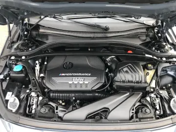 M135 i xDrive Sport-Aut. Head-Up LED DAB 19  1Hd