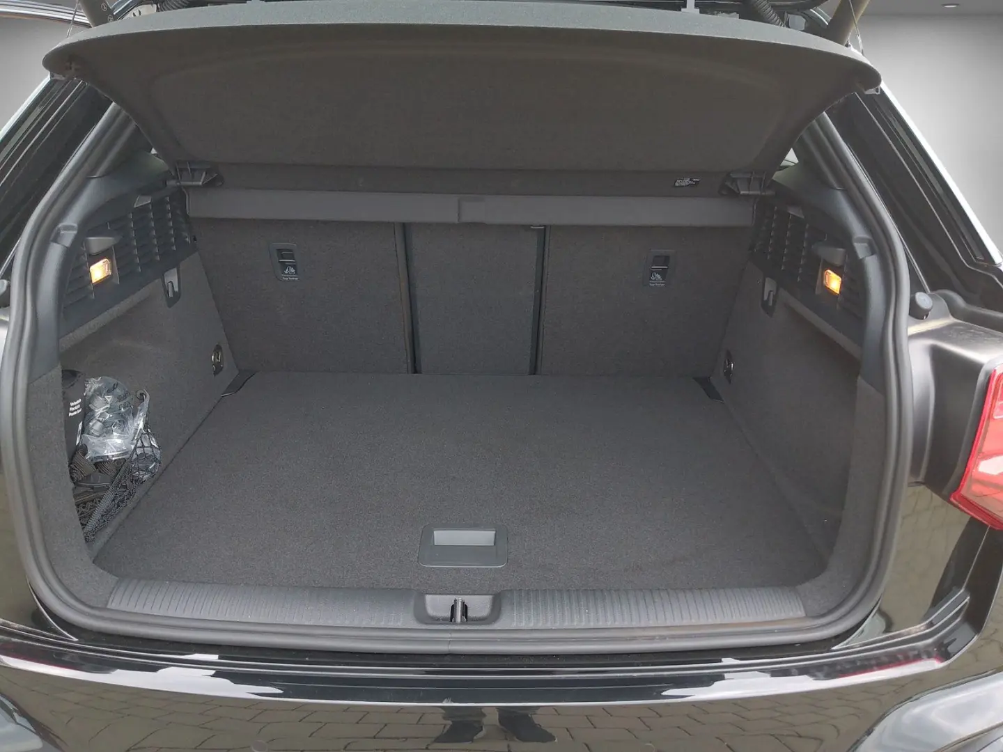 SQ2 quattro Navi Matrix AHK ACC SpurH el.Heck