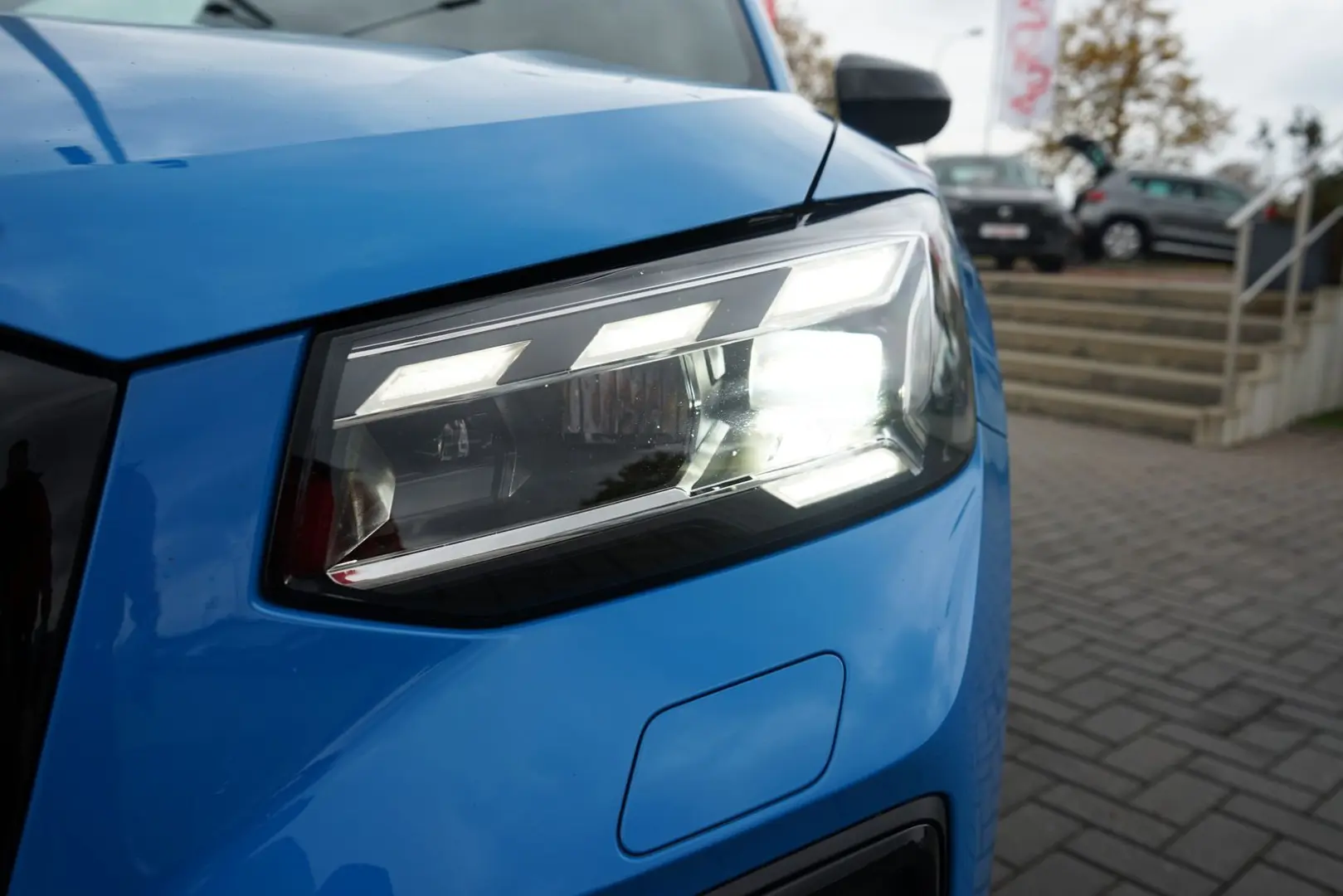 SQ2 2.0 TFSI quattro LED Navi ACC S-Sitze PDC