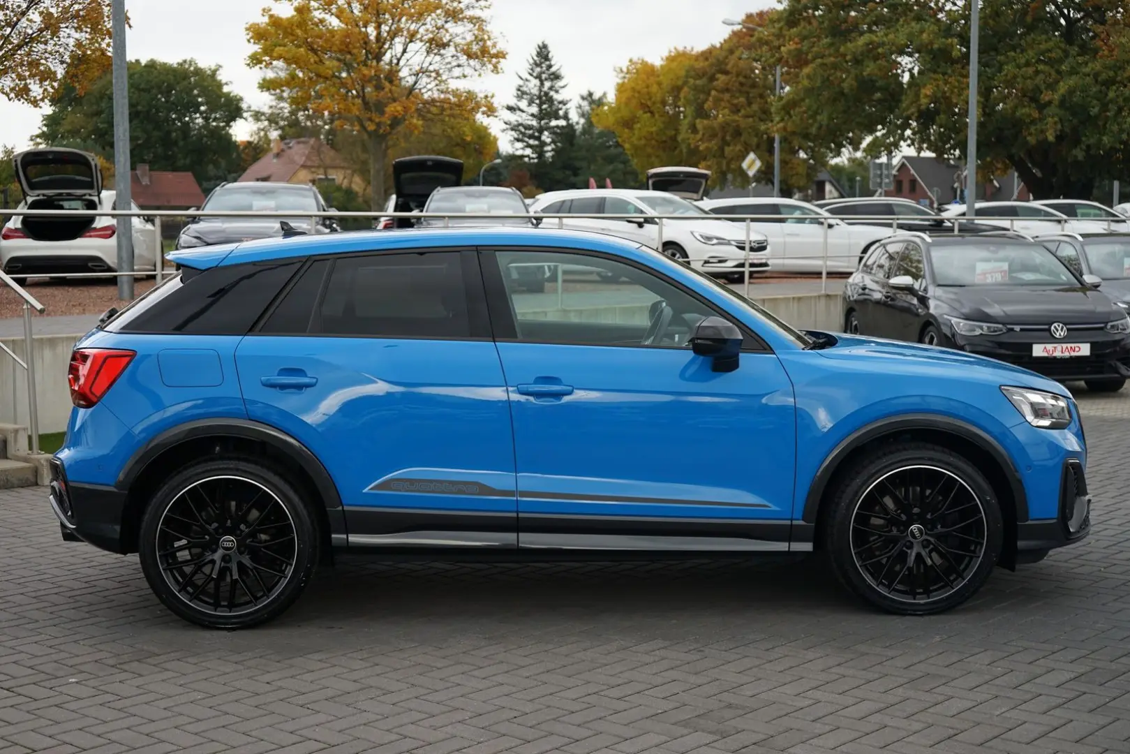 SQ2 2.0 TFSI quattro LED Navi ACC S-Sitze PDC