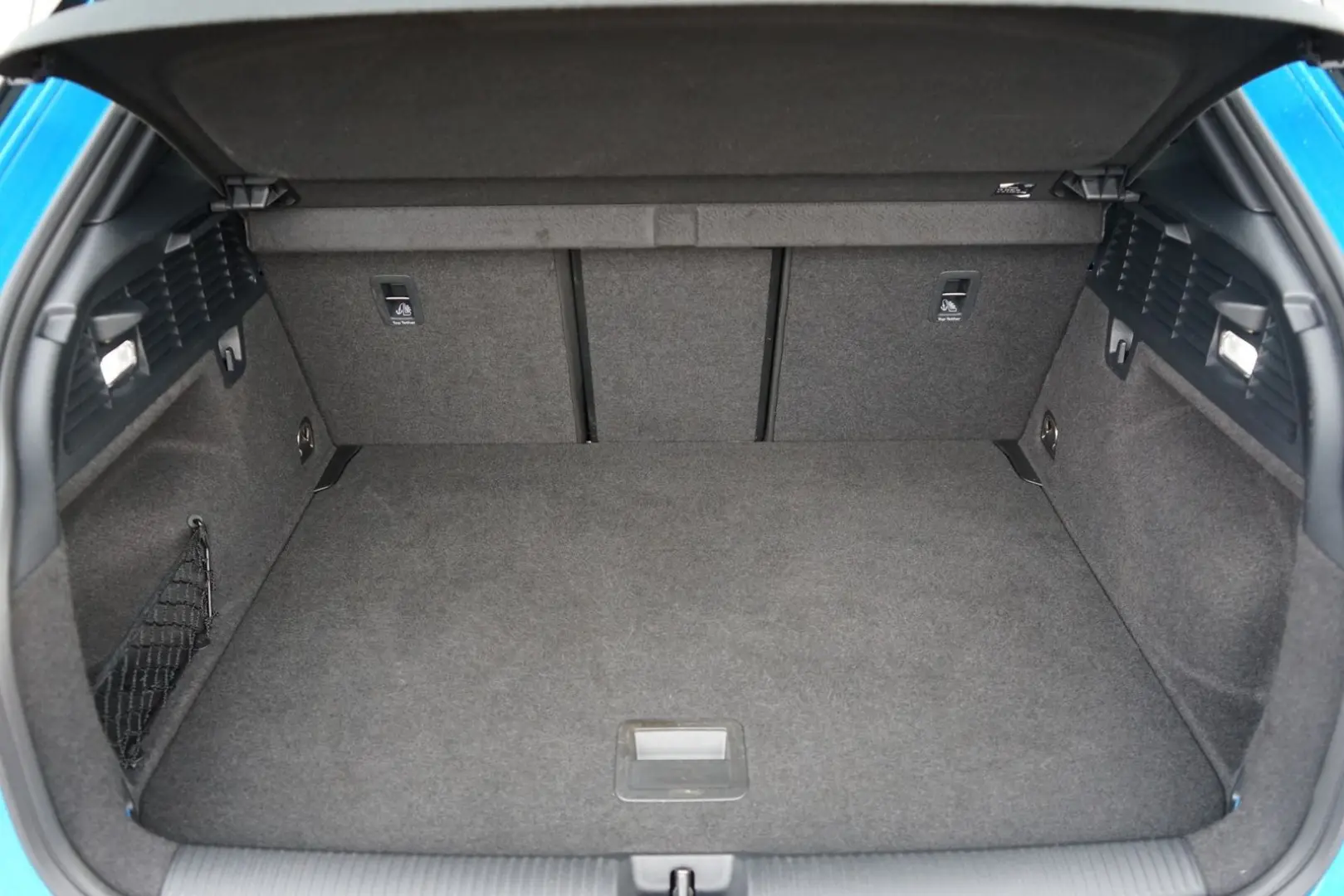 SQ2 2.0 TFSI quattro LED Navi ACC S-Sitze PDC