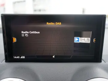 SQ2 2.0 TFSI quattro LED Navi ACC S-Sitze PDC