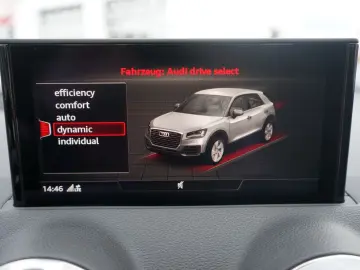 SQ2 2.0 TFSI quattro LED Navi ACC S-Sitze PDC