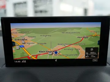 SQ2 2.0 TFSI quattro LED Navi ACC S-Sitze PDC