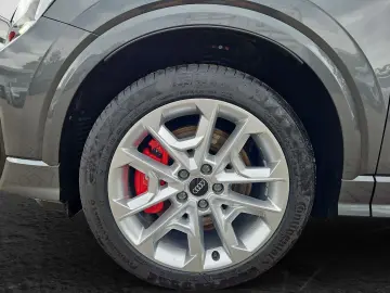 SQ2 TFSI S tronic quattro NaviPlus Matrix SHZ Op