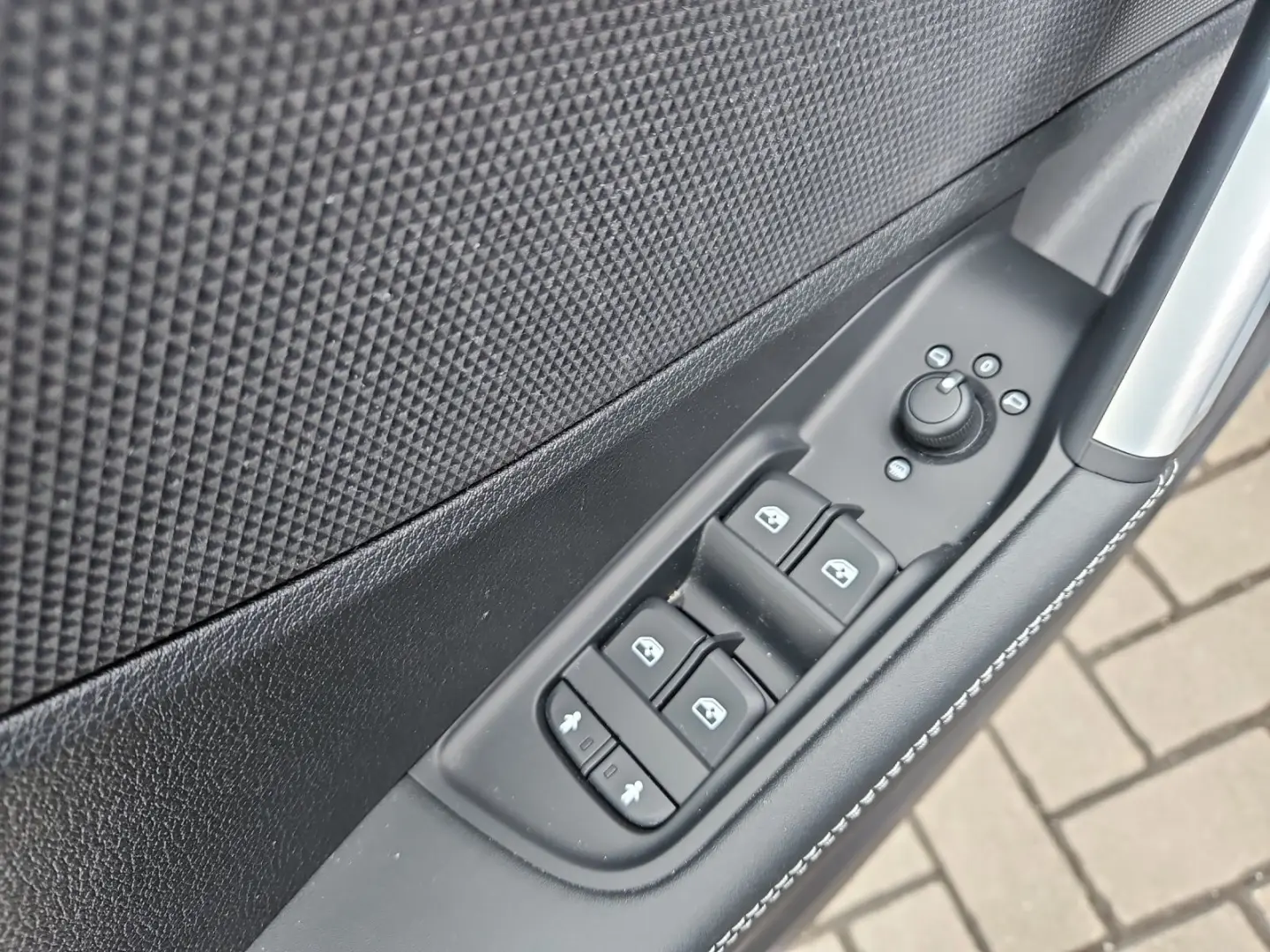 SQ2 TFSI S tronic quattro NaviPlus Matrix SHZ Op